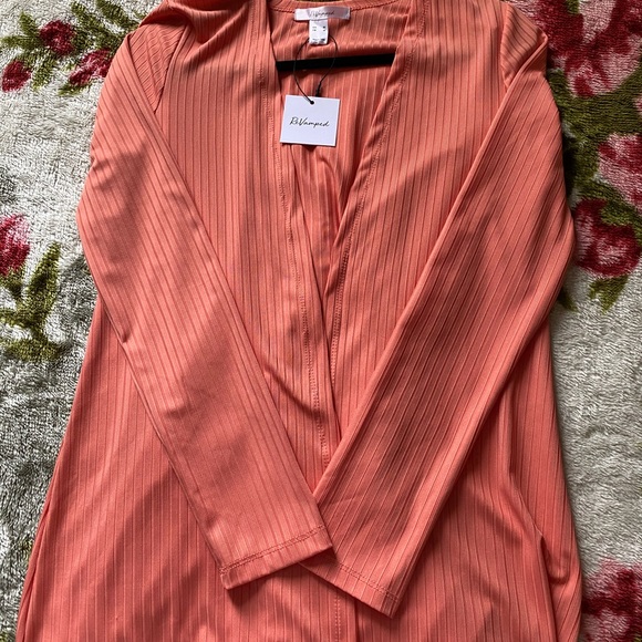 🔸REVAMPED - 3-Piece Orange Coat and Outfit - Picture 6 of 8